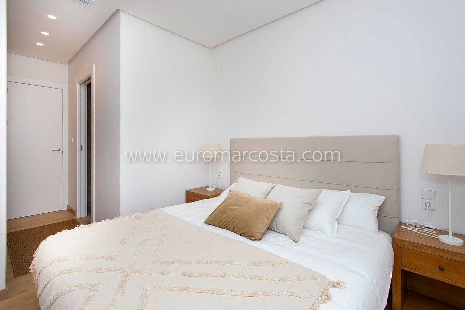 3 bedroom Villa for sale in Hondon de las Nieves with pool garage - € 357,250 (Ref: 8739037)