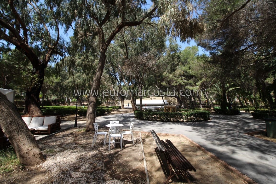 2 bedroom Apartment for sale in Guardamar del Segura - € 199,000 (Ref: 8754107)