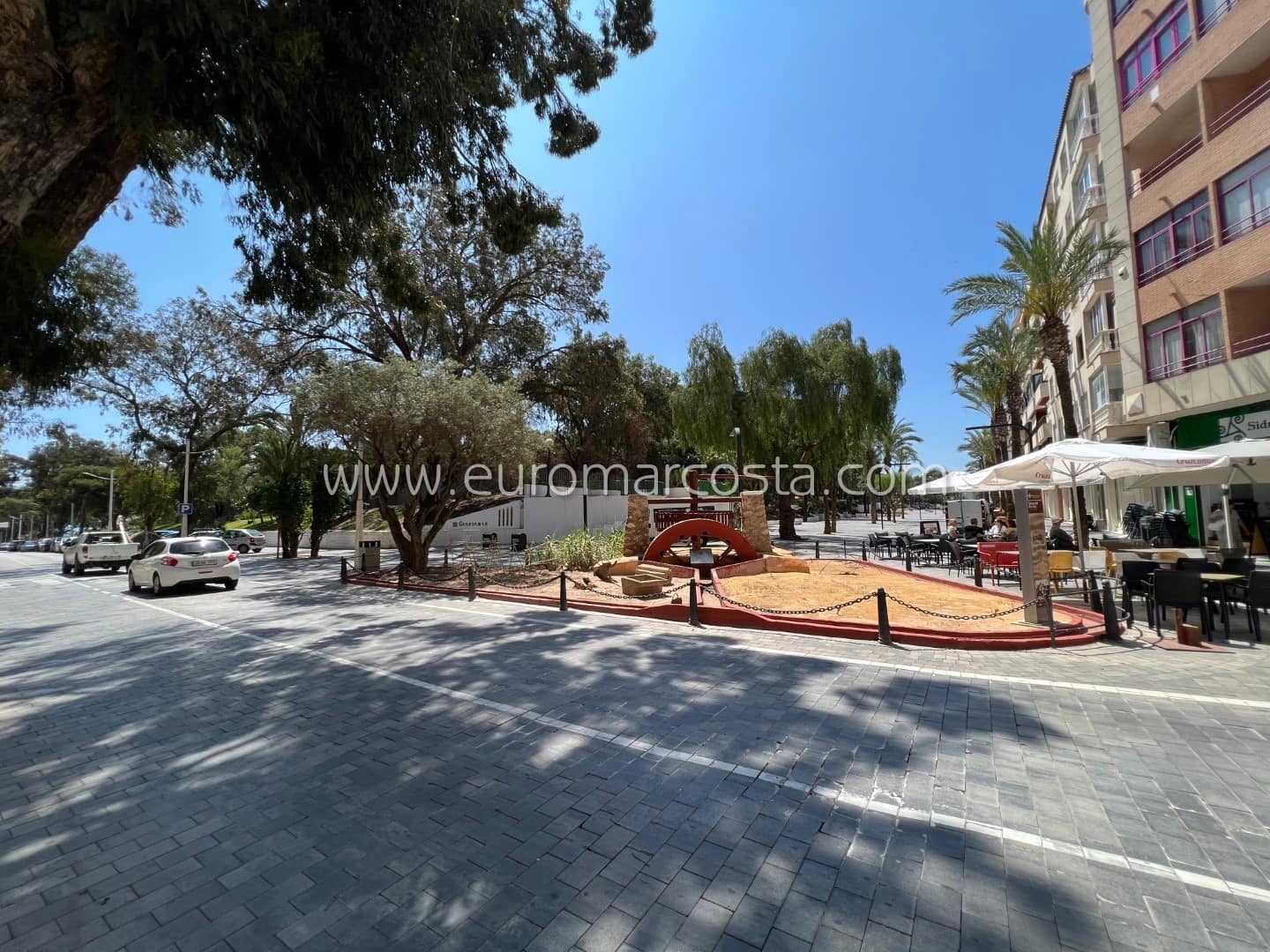 2 bedroom Apartment for sale in Guardamar del Segura - € 199,000 (Ref: 8754107)