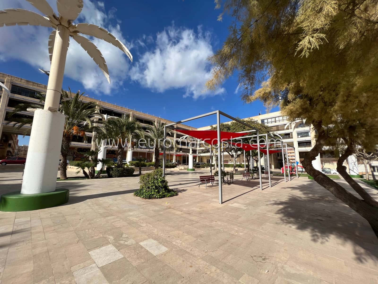 2 bedroom Apartment for sale in Guardamar del Segura - € 199,000 (Ref: 8754107)