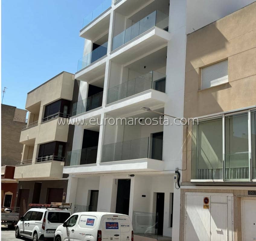 3 bedroom Apartment for sale in Guardamar del Segura - € 294,500 (Ref: 8754619)
