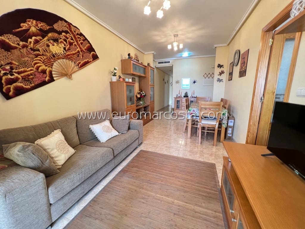 3 bedroom Apartment for sale in Guardamar del Segura with garage - € 259,000 (Ref: 8759164)