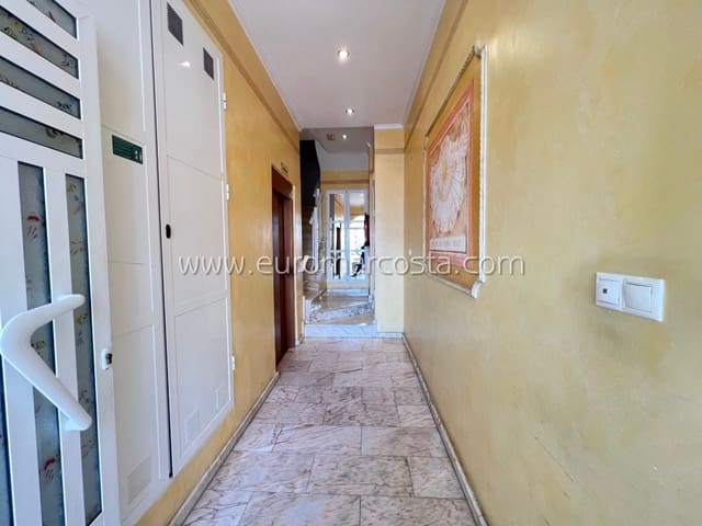 Apartamento de 3 habitaciones en Guardamar del Segura en venta con garaje - 259.000 € (Ref: 8759164)