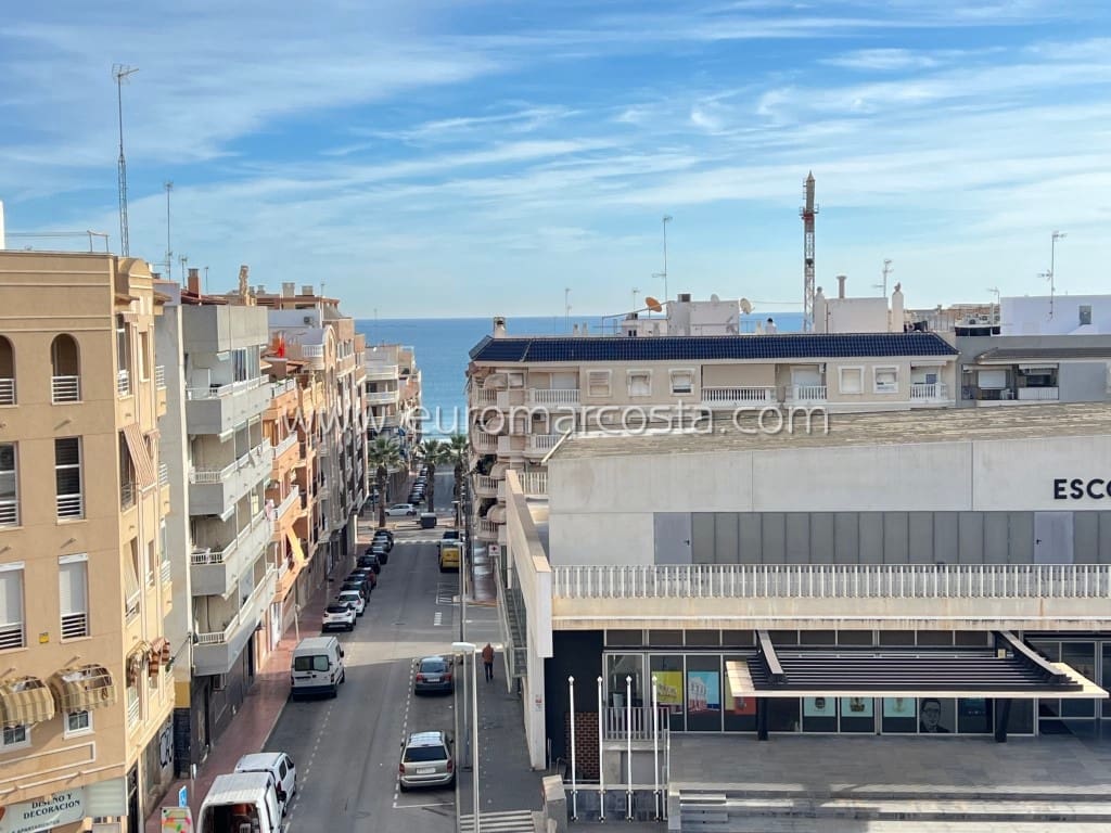 3 bedroom Apartment for sale in Guardamar del Segura with garage - € 259,000 (Ref: 8759164)