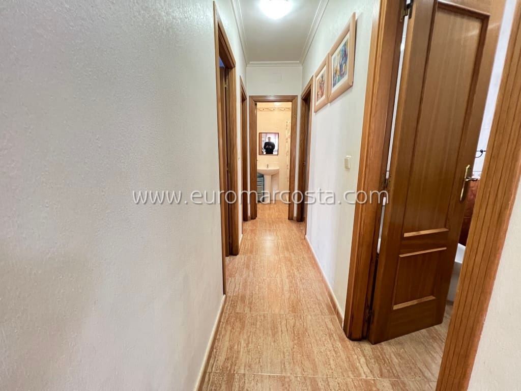 3 soveværelse Villa til salg i Guardamar del Segura med swimmingpool garage - € 248.000 (Ref: 8759472)