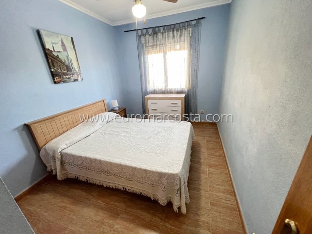 3 soveværelse Villa til salg i Guardamar del Segura med swimmingpool garage - € 248.000 (Ref: 8759472)