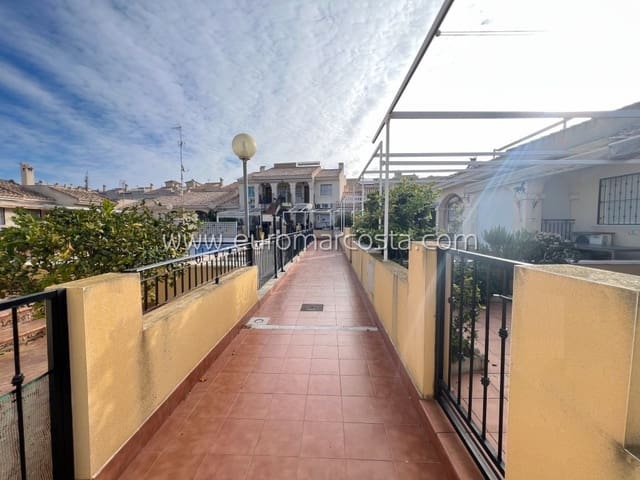 3 sovrum Villa till salu i Guardamar del Segura med pool garage - 248 000 € (Ref: 8759472)