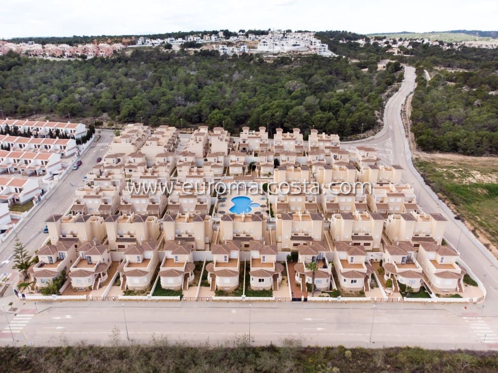 3 sovrum Radhus till salu i San Miguel de Salinas med pool garage - 220 000 € (Ref: 8774452)