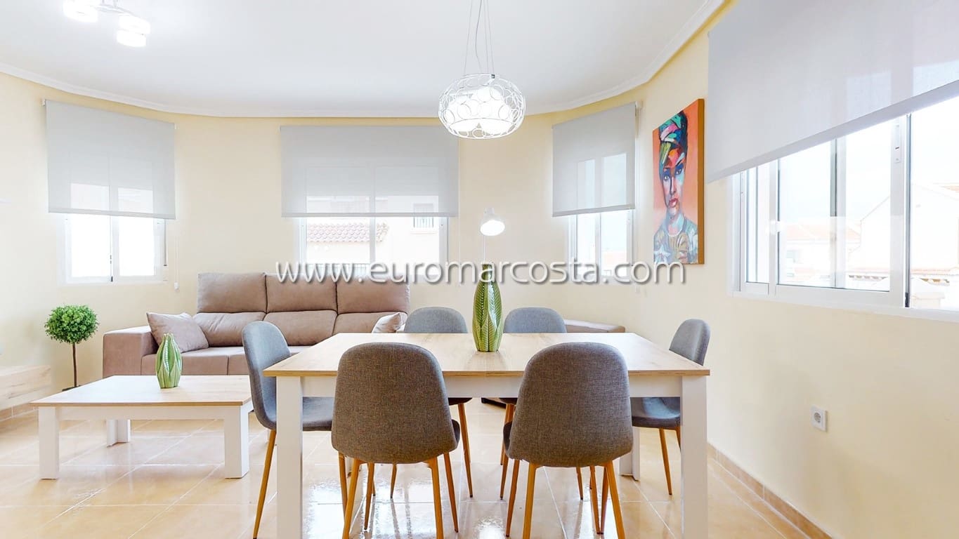 3 sovrum Radhus till salu i San Miguel de Salinas med pool garage - 220 000 € (Ref: 8774452)