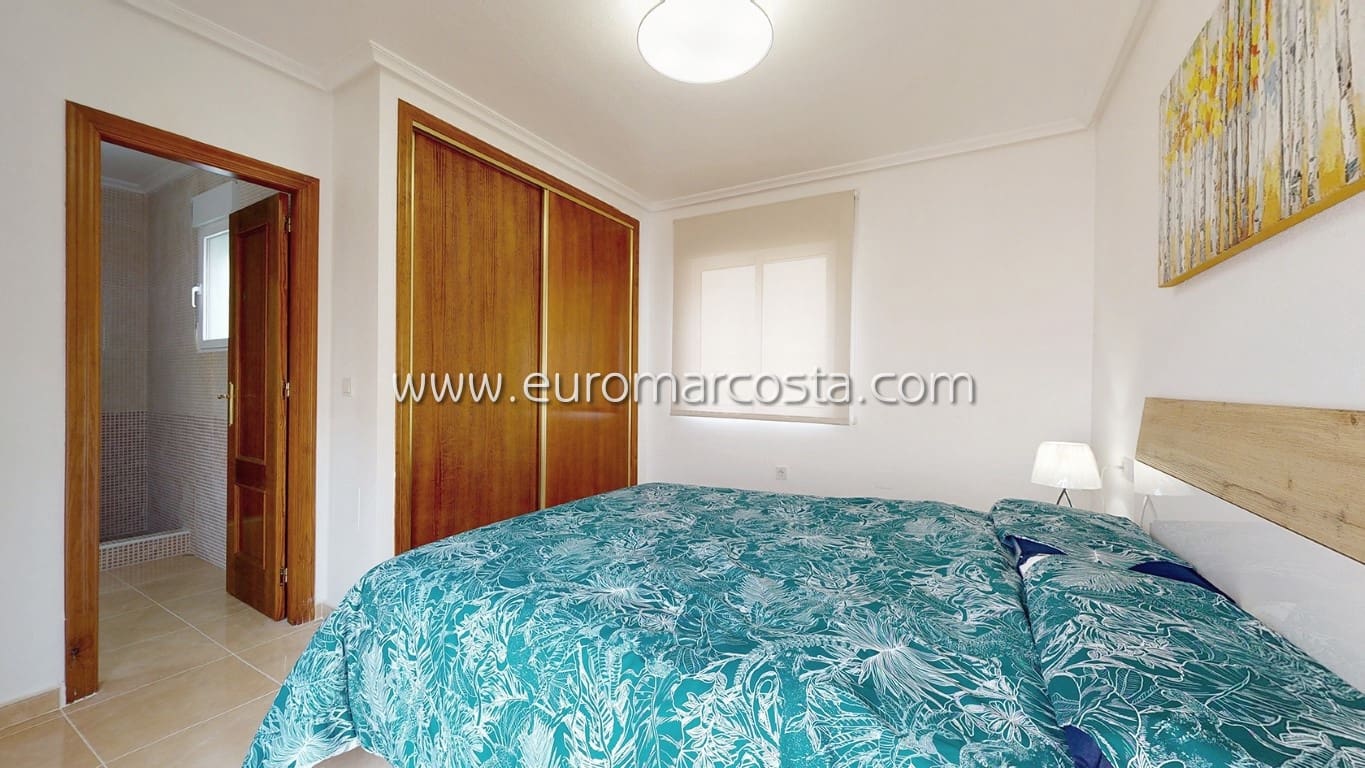 3 sovrum Radhus till salu i San Miguel de Salinas med pool garage - 220 000 € (Ref: 8774452)