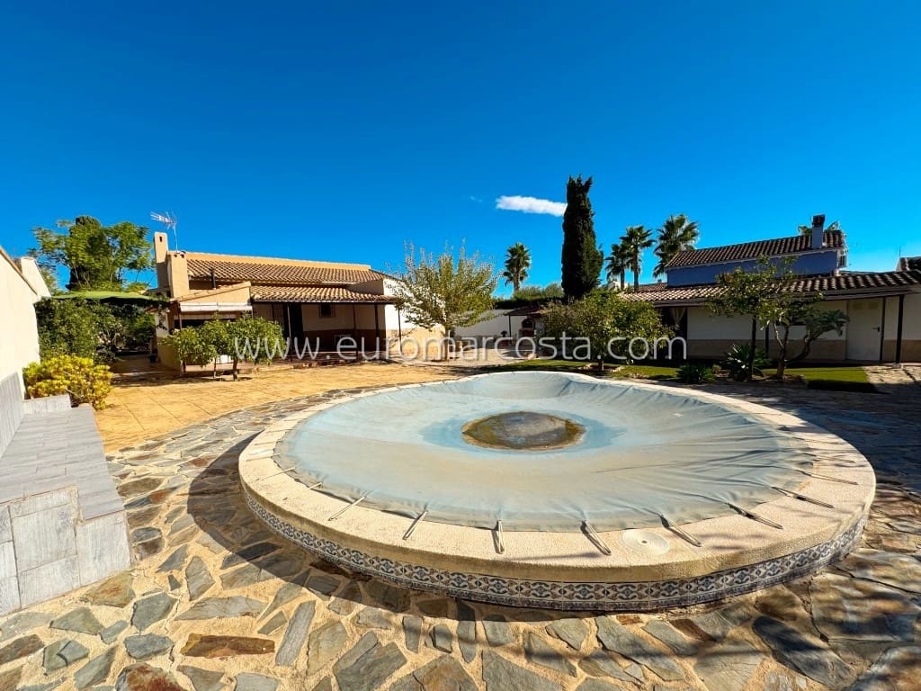 3 soveværelse Finca/Landehus til salg i Fortuna med swimmingpool garage - € 245.000 (Ref: 8823582)