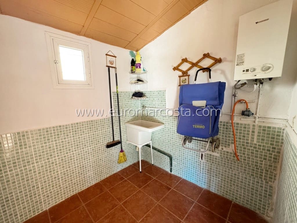 3 soveværelse Finca/Landehus til salg i Fortuna med swimmingpool garage - € 245.000 (Ref: 8823582)