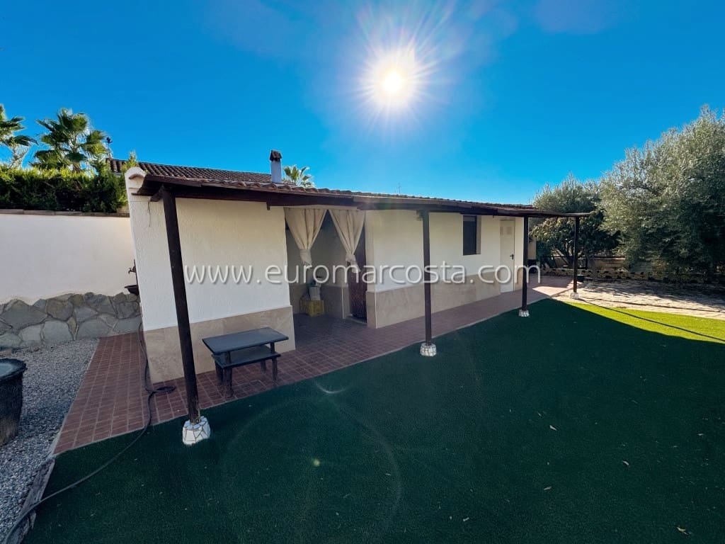 3 soveværelse Finca/Landehus til salg i Fortuna med swimmingpool garage - € 245.000 (Ref: 8823582)