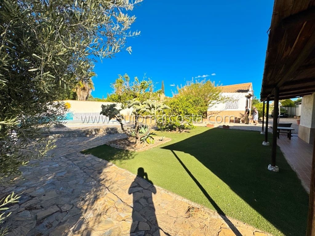 3 soveværelse Finca/Landehus til salg i Fortuna med swimmingpool garage - € 245.000 (Ref: 8823582)