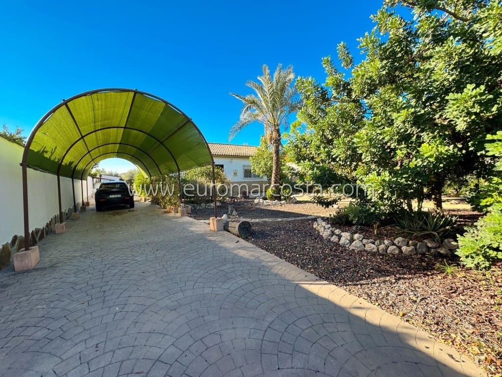 3 soveværelse Finca/Landehus til salg i Fortuna med swimmingpool garage - € 245.000 (Ref: 8823582)