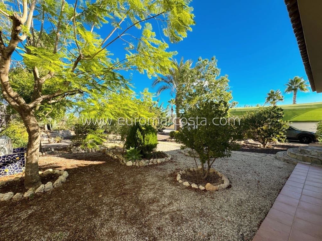 3 soveværelse Finca/Landehus til salg i Fortuna med swimmingpool garage - € 245.000 (Ref: 8823582)