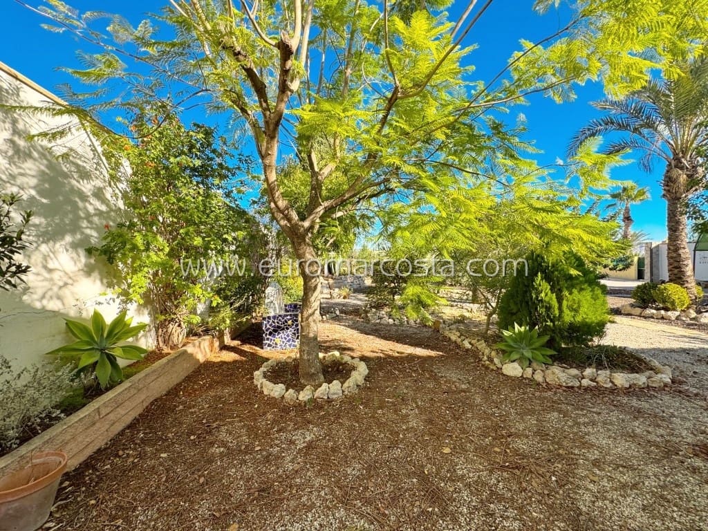 3 soveværelse Finca/Landehus til salg i Fortuna med swimmingpool garage - € 245.000 (Ref: 8823582)