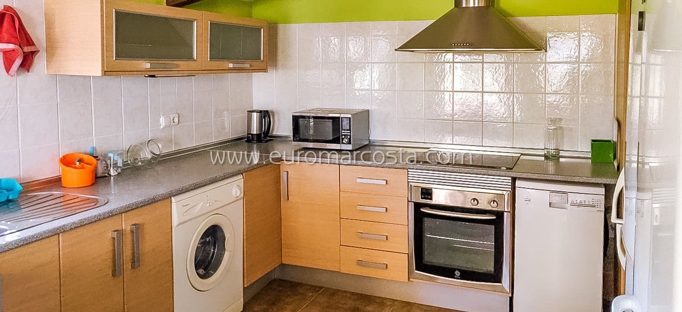 2 sypialnia Finka/Dom wiejski na sprzedaż w Fortuna z basenem garażem - 242 000 € (Ref: 8825996)