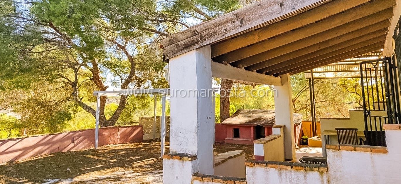 2 sypialnia Finka/Dom wiejski na sprzedaż w Fortuna z basenem garażem - 242 000 € (Ref: 8825996)