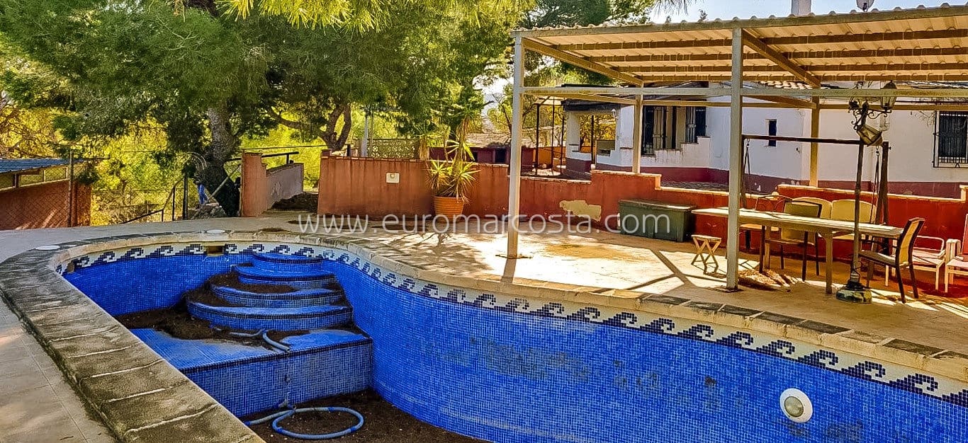 2 bedroom Finca/Country House for sale in Fortuna with pool garage - € 242,000 (Ref: 8825996)
