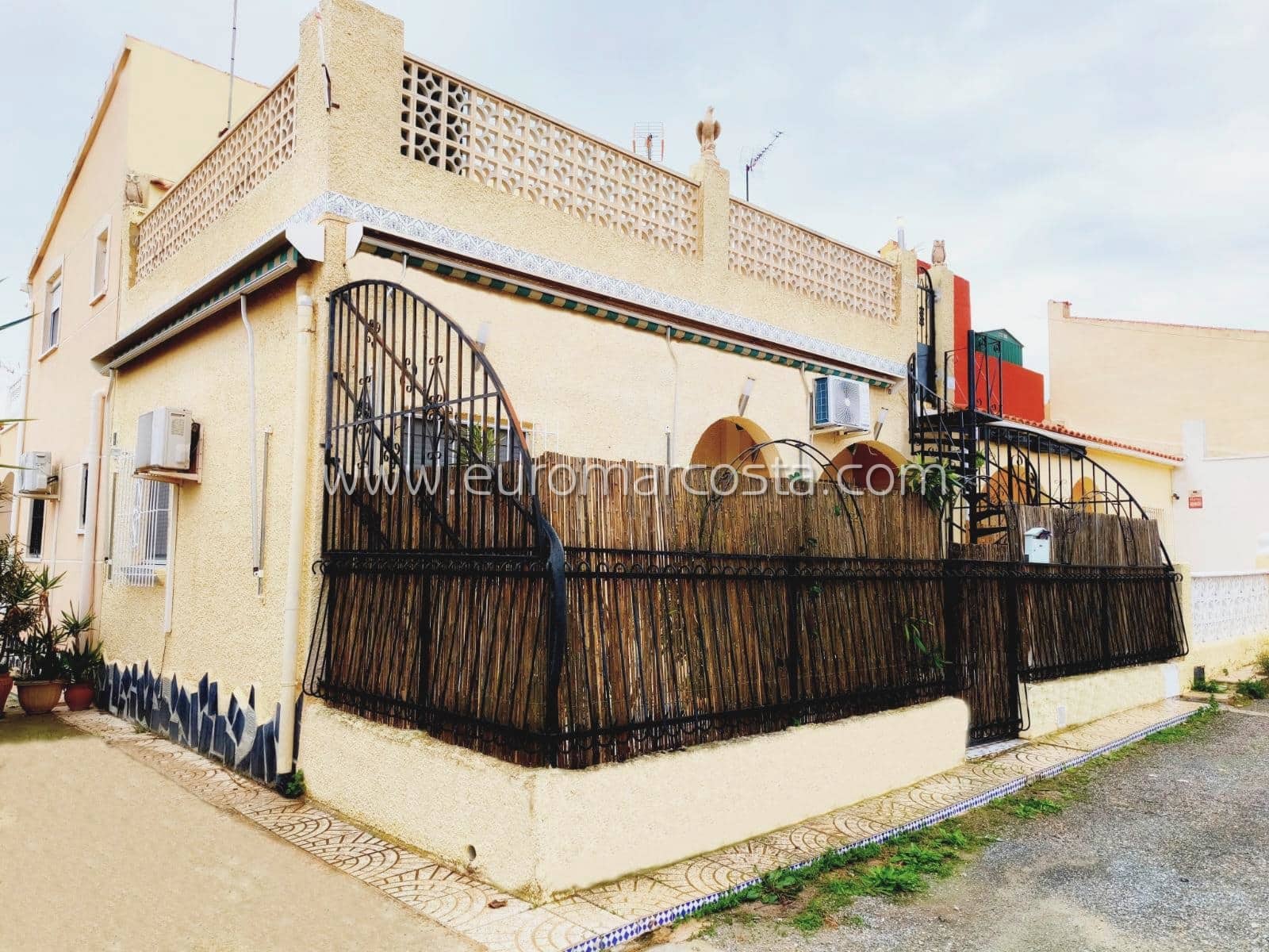 2 soveværelse Rækkehus til salg i San Fulgencio med garage - € 129.800 (Ref: 8845778)