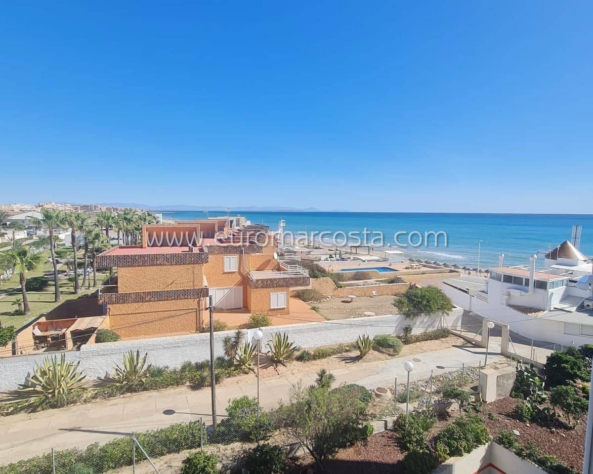 2 soveværelse Lejlighed til salg i La Mata med swimmingpool garage - € 340.000 (Ref: 8868052)