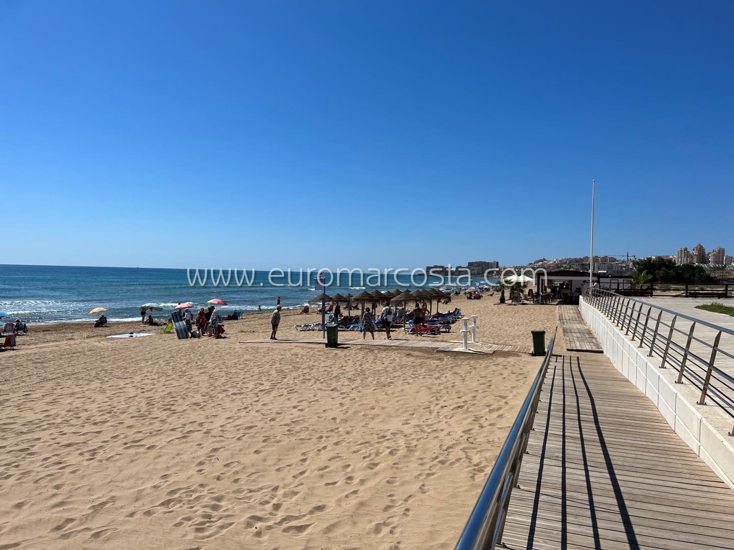 2 soveværelse Lejlighed til salg i La Mata med swimmingpool garage - € 340.000 (Ref: 8868052)