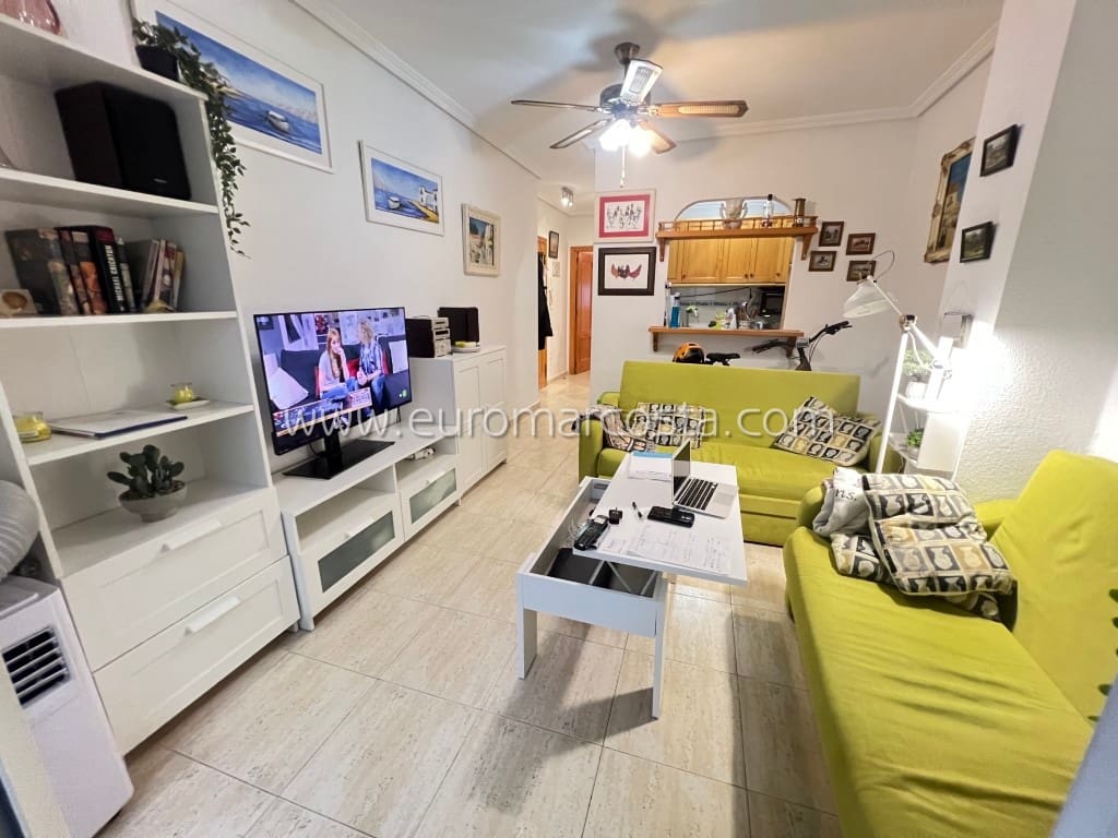 1 bedroom Apartment for sale in Torrevieja - € 109,900 (Ref: 8891863)
