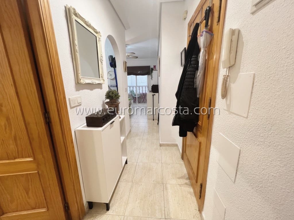 1 bedroom Apartment for sale in Torrevieja - € 109,900 (Ref: 8891863)
