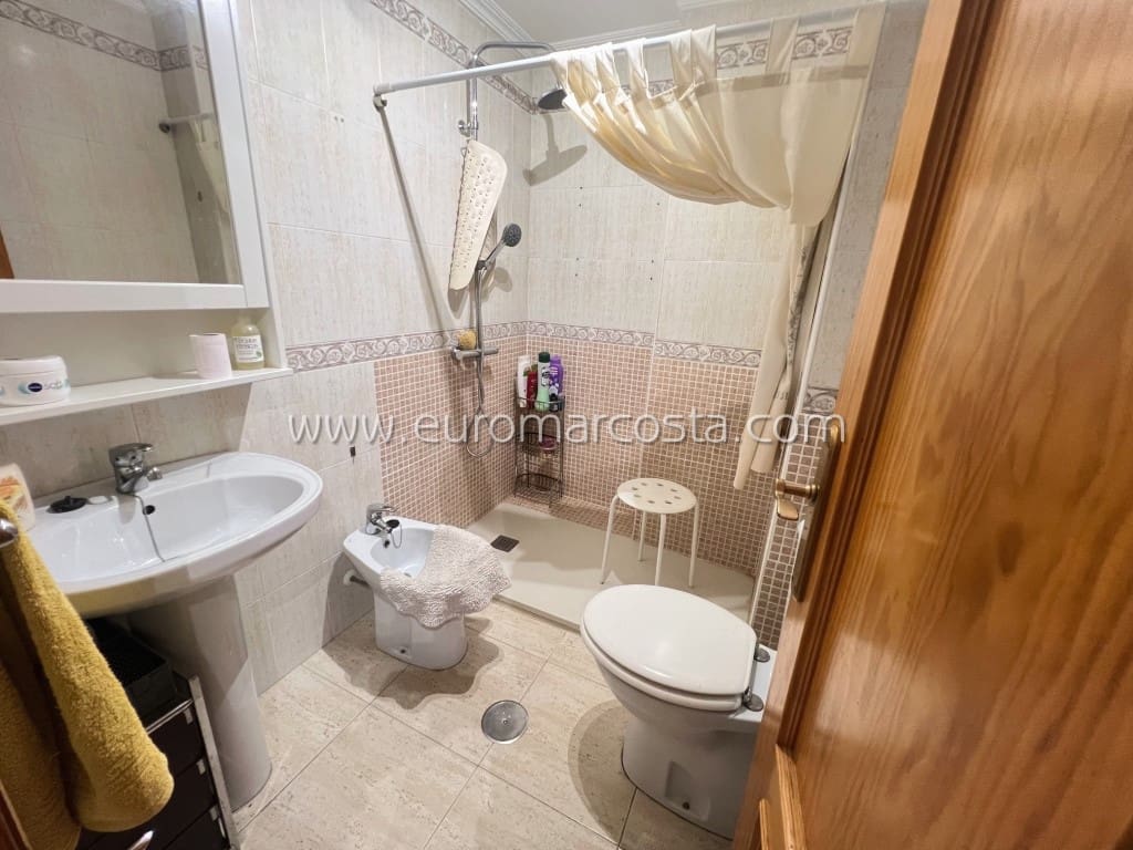 1 bedroom Apartment for sale in Torrevieja - € 109,900 (Ref: 8891863)