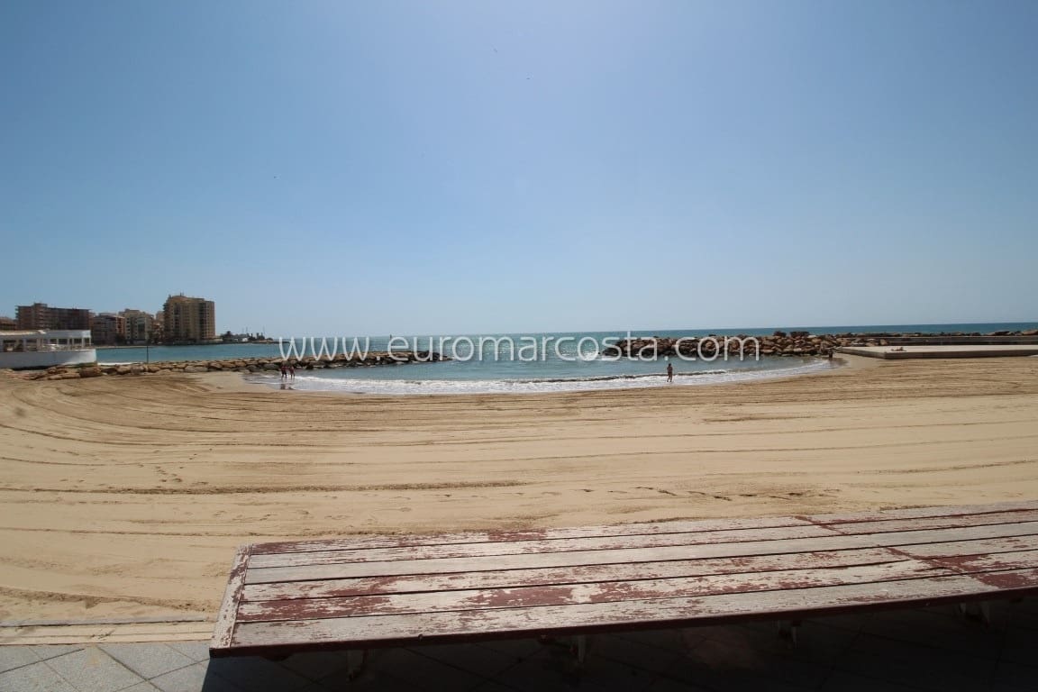 1 bedroom Apartment for sale in Torrevieja - € 109,900 (Ref: 8891863)