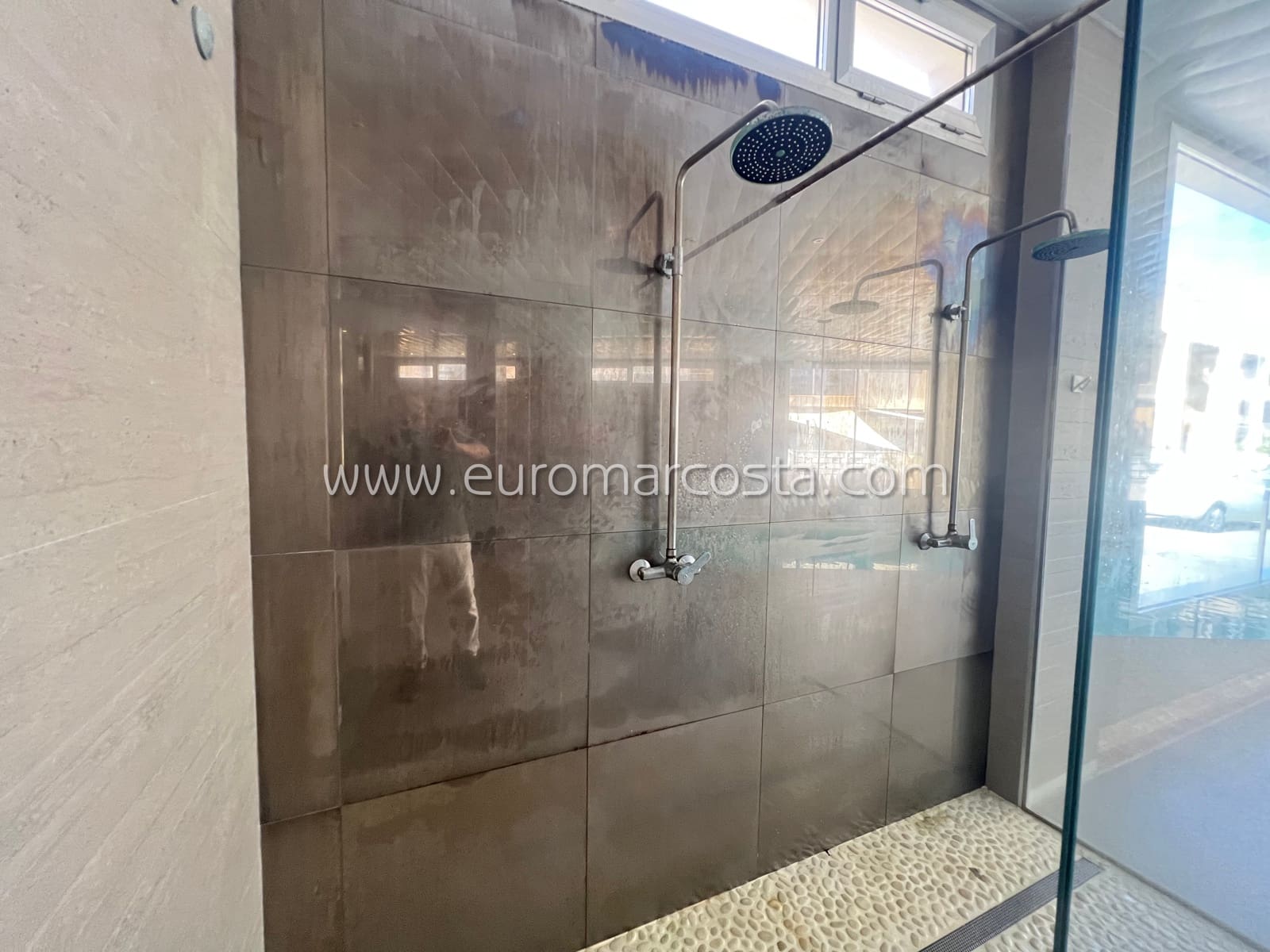 3 soveværelse Bungalow til salg i Guardamar del Segura med swimmingpool - € 228.000 (Ref: 8930748)