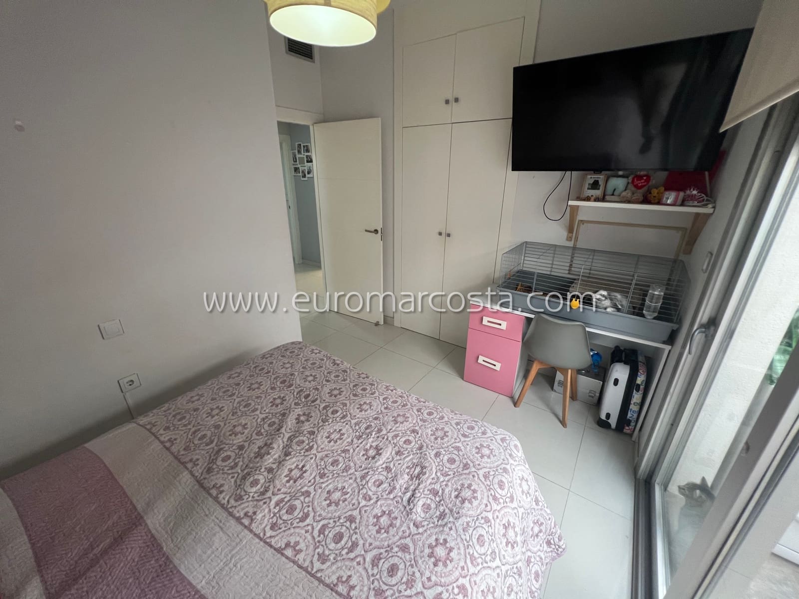 3 soveværelse Bungalow til salg i Guardamar del Segura med swimmingpool - € 228.000 (Ref: 8930748)