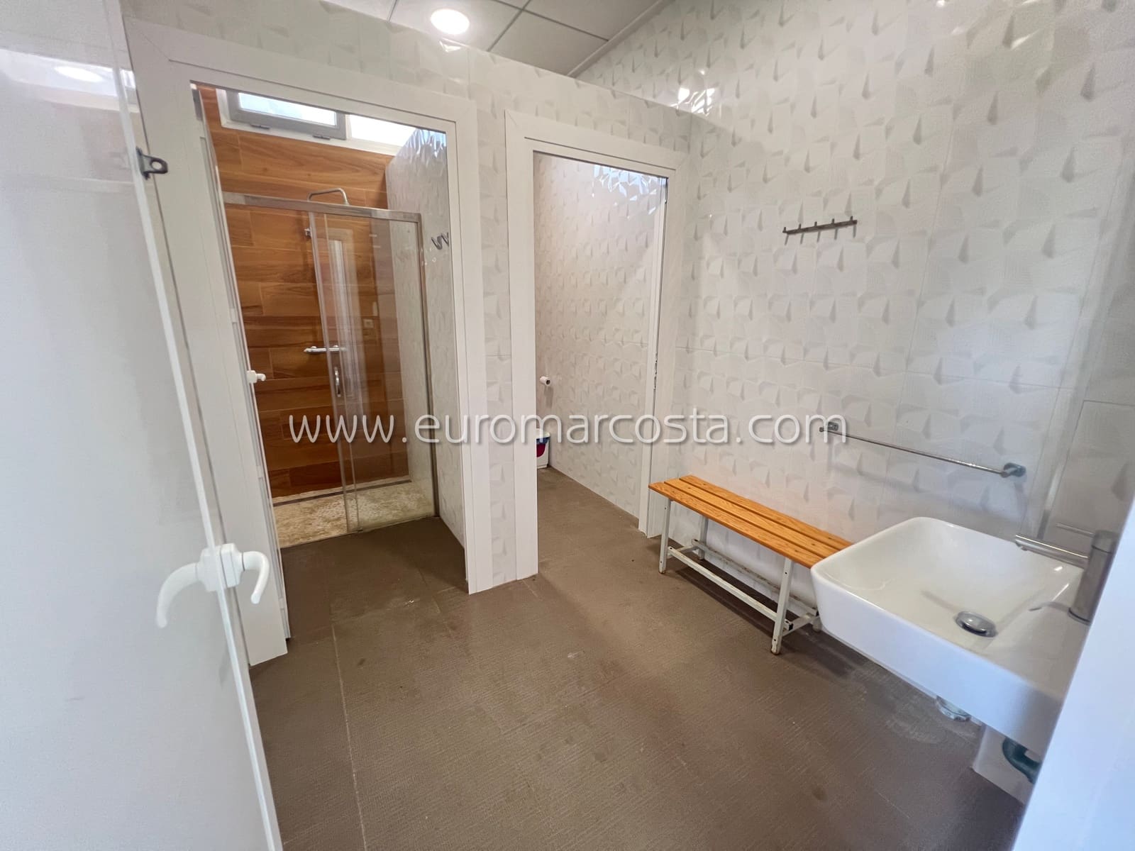 3 soveværelse Bungalow til salg i Guardamar del Segura med swimmingpool - € 228.000 (Ref: 8930748)