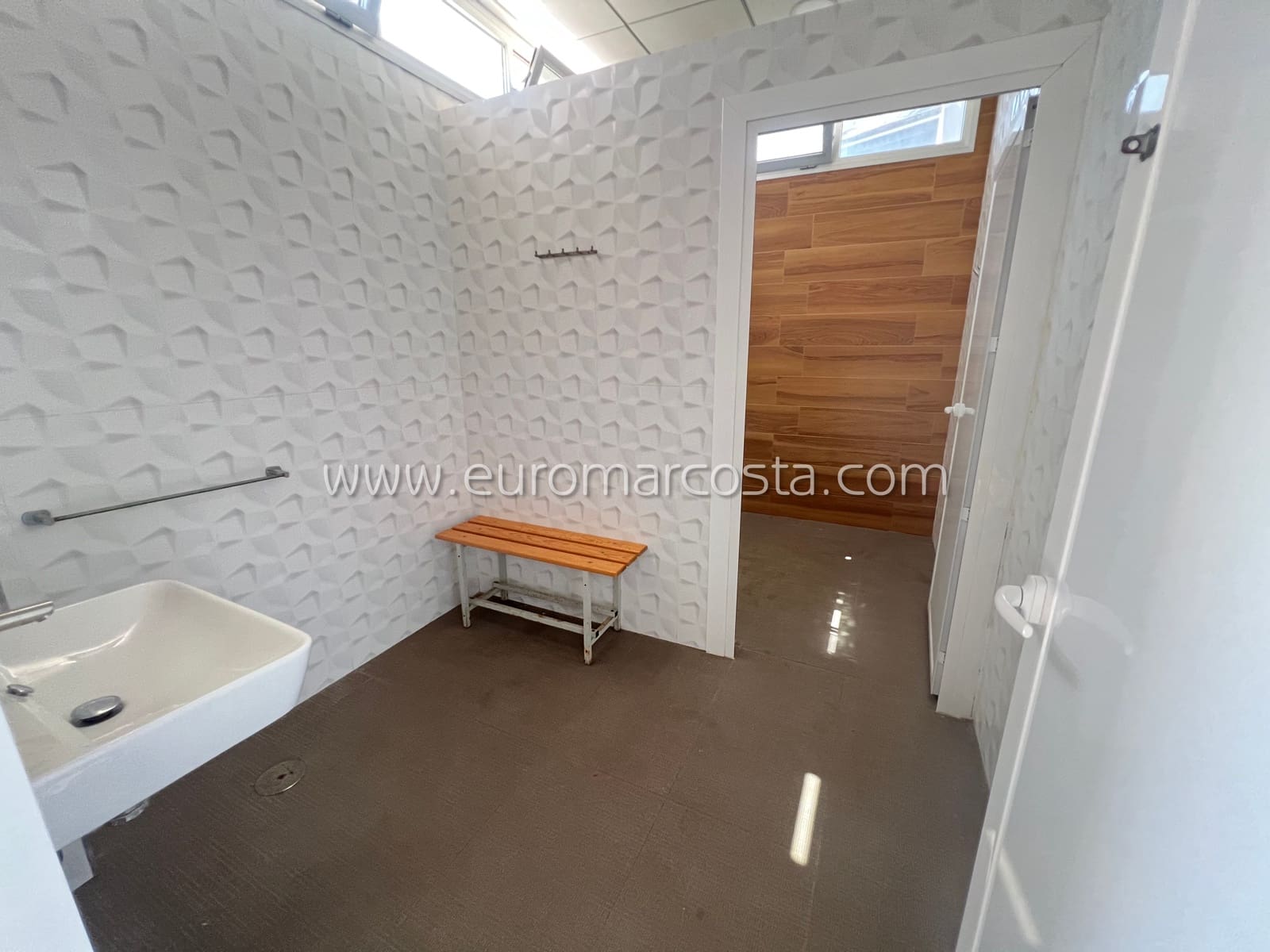 3 soveværelse Bungalow til salg i Guardamar del Segura med swimmingpool - € 228.000 (Ref: 8930748)