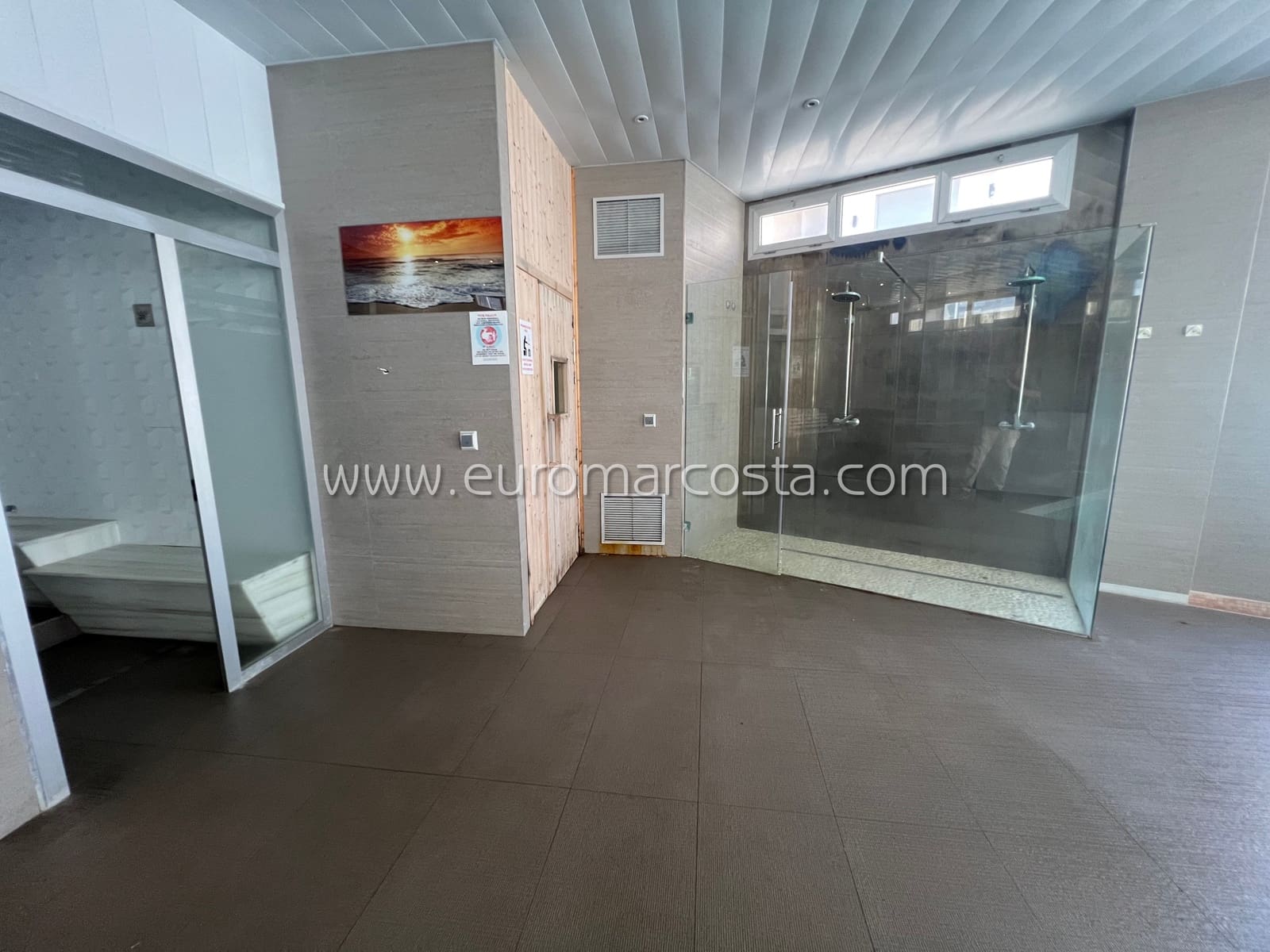 3 soveværelse Bungalow til salg i Guardamar del Segura med swimmingpool - € 228.000 (Ref: 8930748)