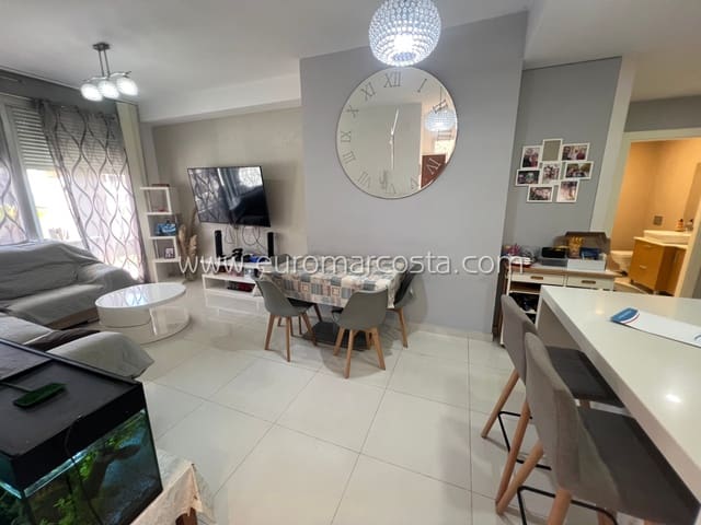 3 soveværelse Bungalow til salg i Guardamar Playa, Guardamar del Segura med swimmingpool - € 228.000 (Ref: 8930748)