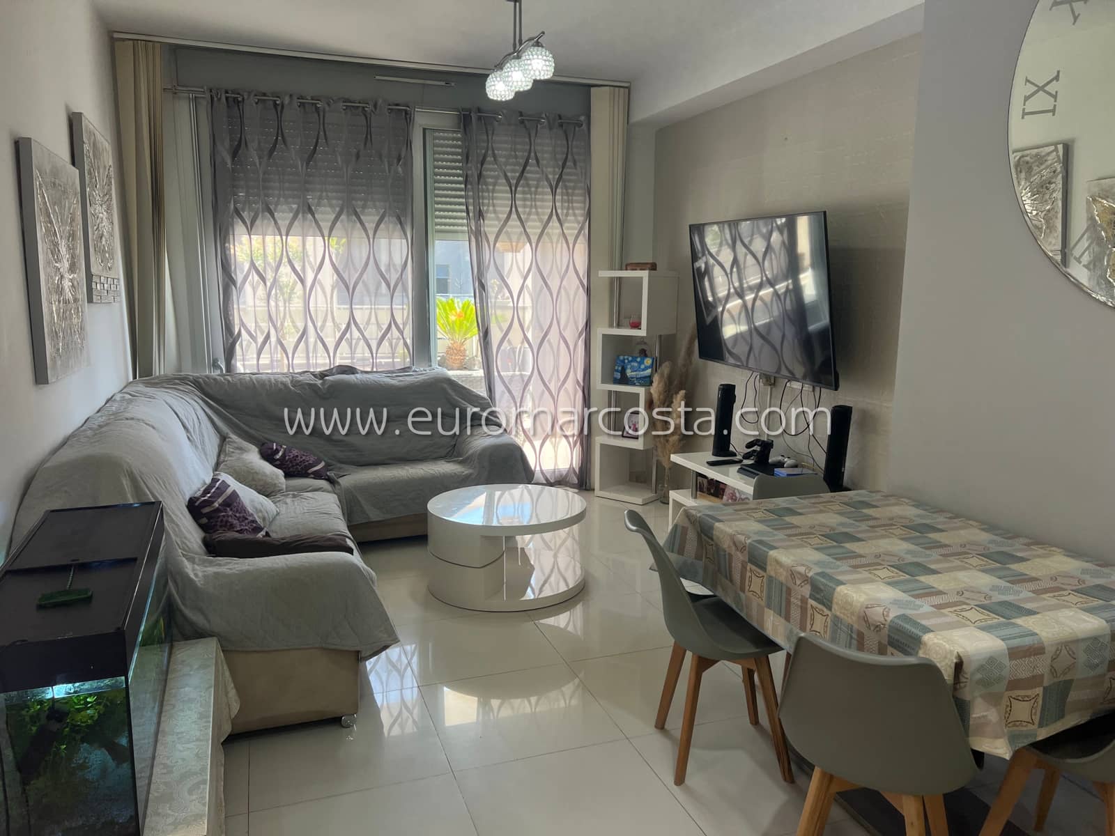 3 soveværelse Bungalow til salg i Guardamar del Segura med swimmingpool - € 228.000 (Ref: 8930748)