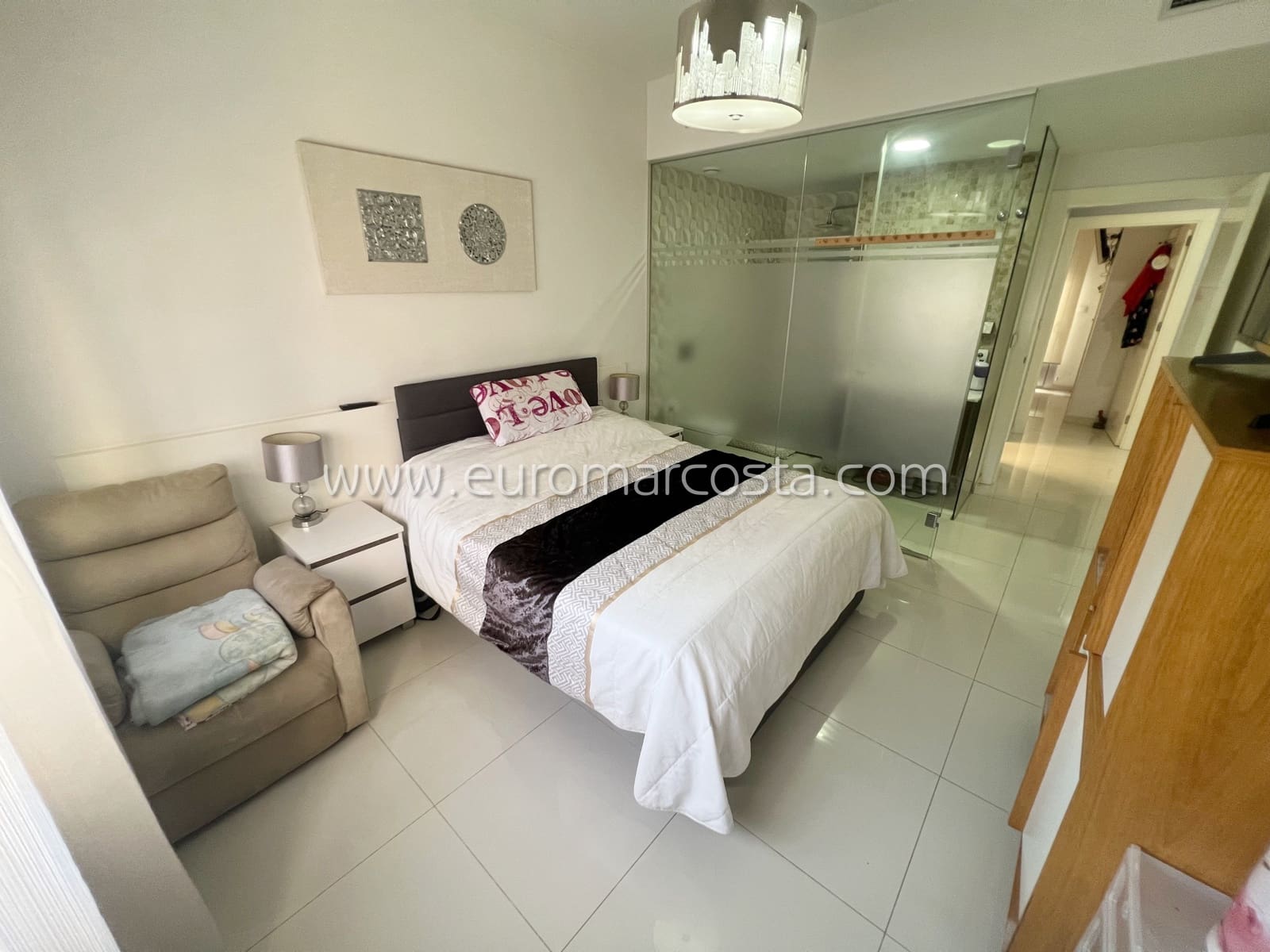 3 soveværelse Bungalow til salg i Guardamar del Segura med swimmingpool - € 228.000 (Ref: 8930748)