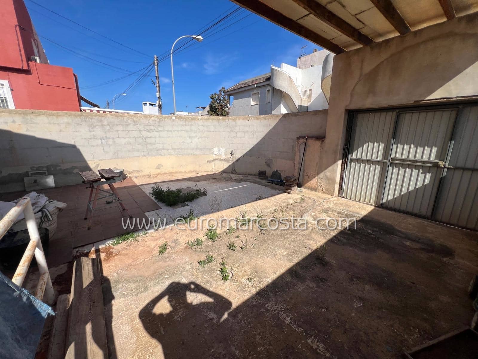 3 quarto Moradia em Banda para venda em Torrevieja com garagem - 175 000 € (Ref: 8993400)