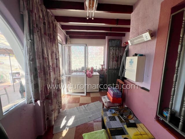 3 soverom Rekkehus til salgs i Torrevieja med garasje - € 175 000 (Ref: 8993400)