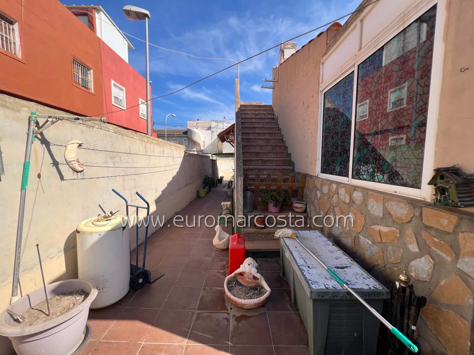 3 quarto Moradia em Banda para venda em Torrevieja com garagem - 175 000 € (Ref: 8993400)