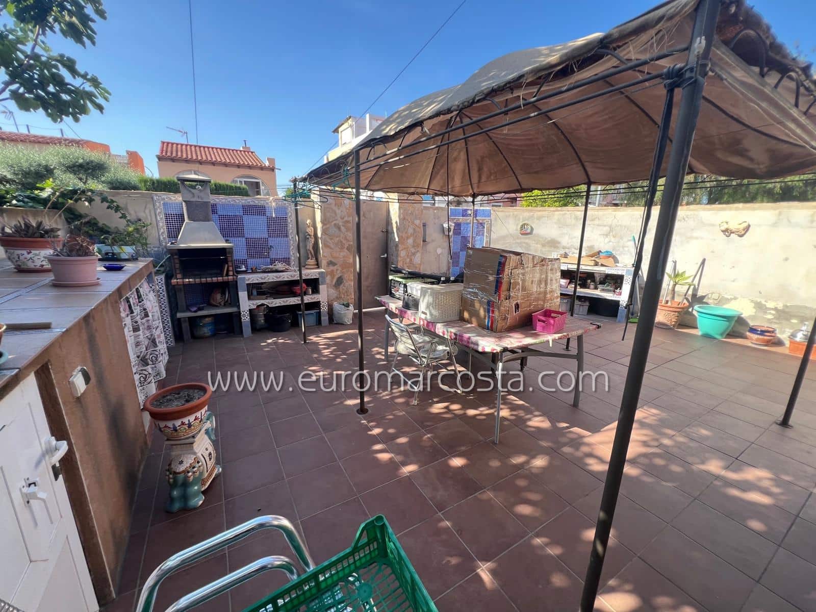 3 quarto Moradia em Banda para venda em Torrevieja com garagem - 175 000 € (Ref: 8993400)