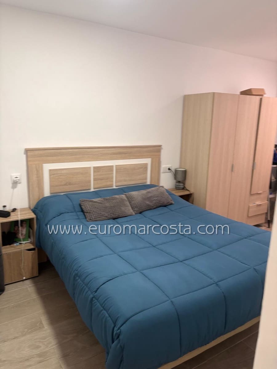 2 bedroom Bungalow for sale in Torrevieja with pool - € 135,000 (Ref: 9018679)