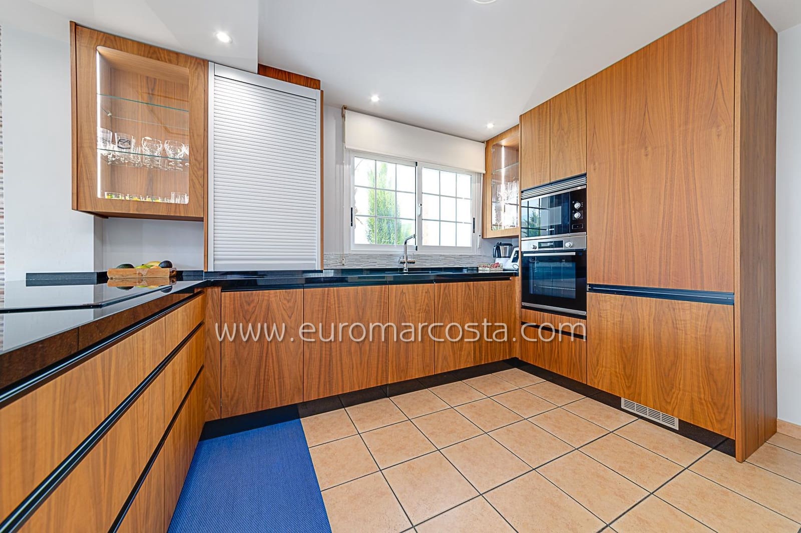 5 slaapkamer Villa te koop in Torrevieja met zwembad garage - € 1.575.000 (Ref: 9022189)