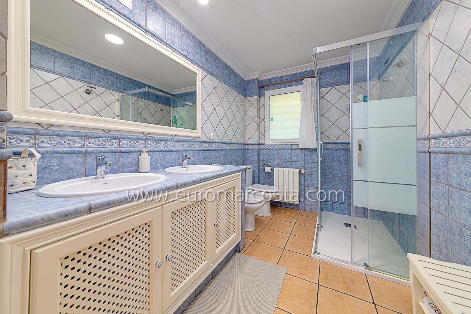 5 slaapkamer Villa te koop in Torrevieja met zwembad garage - € 1.575.000 (Ref: 9022189)
