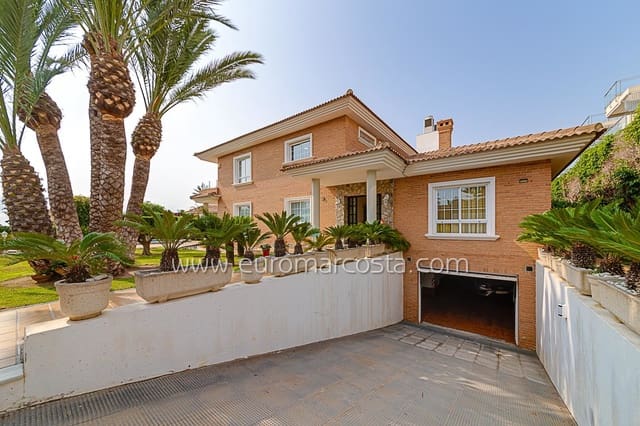 5 soveværelse Villa til salg i Torrevieja med swimmingpool garage - € 1.575.000 (Ref: 9022189)