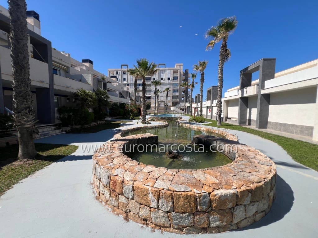 1 Zimmer Apartment zu verkaufen in La Mata mit Pool - 190.000 € (Ref: 9025526)