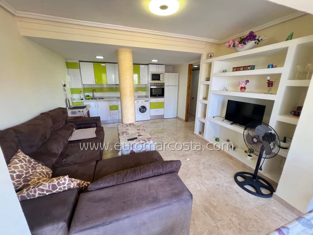 1 soveværelse Lejlighed til salg i La Mata med swimmingpool - € 190.000 (Ref: 9025526)