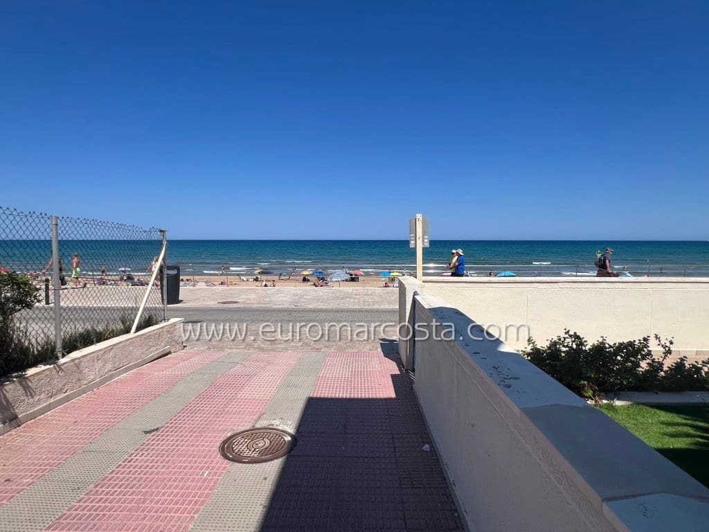 1 soveværelse Lejlighed til salg i La Mata med swimmingpool - € 190.000 (Ref: 9025526)
